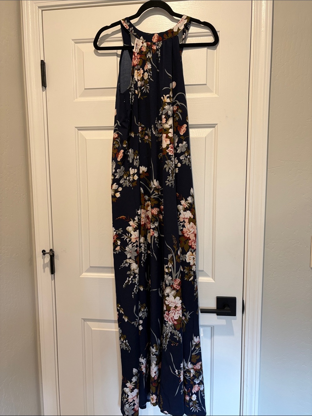 SHEIN Navy Floral Halter Maxi with Pink & Cream Blooms Size Large - Picture 2 of 9